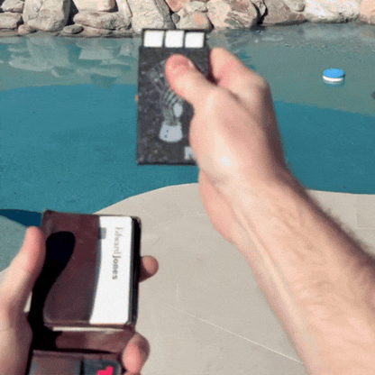Nicbit Slim Wallet-Compatible Pouch Holder